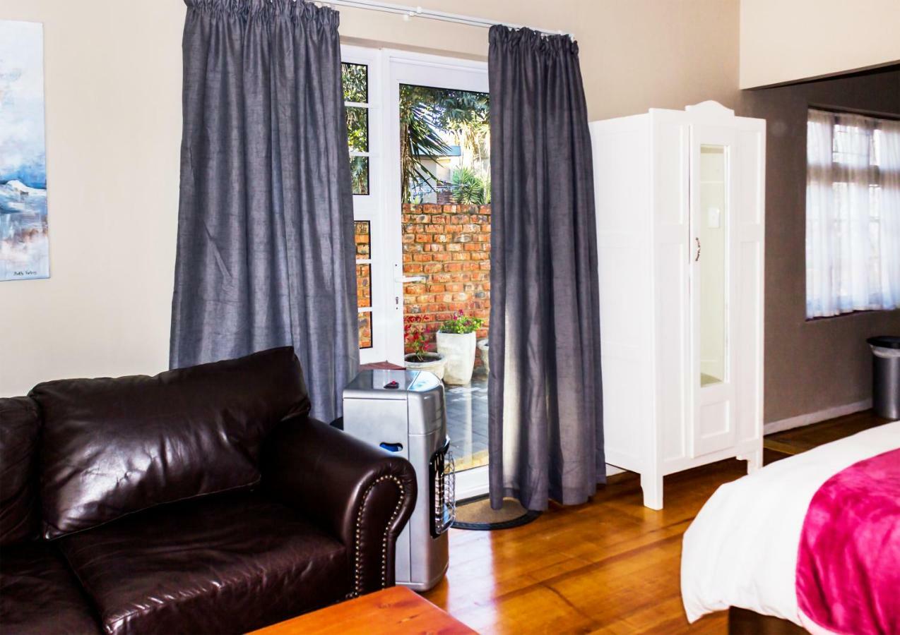 Hotel Kirknewton Port Elizabeth Esterno foto