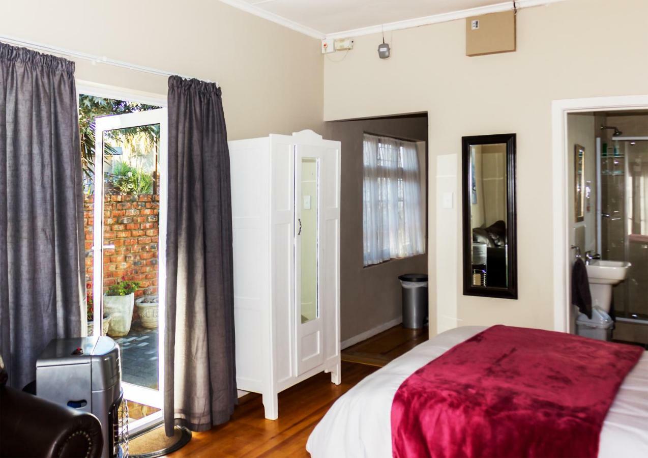 Hotel Kirknewton Port Elizabeth Esterno foto